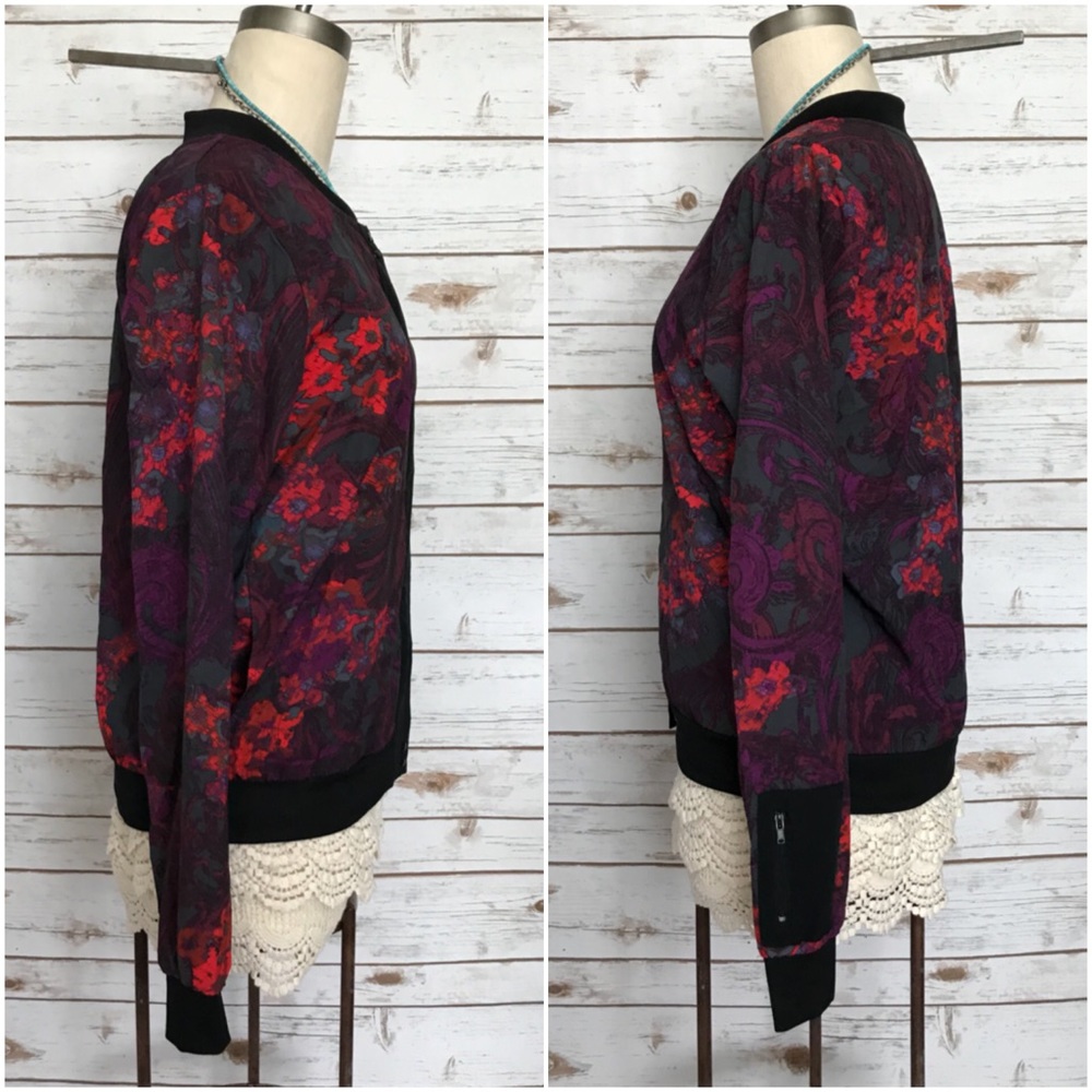 Fabletics Ithaca Bomber Romantic Print Multicolor… - image 4